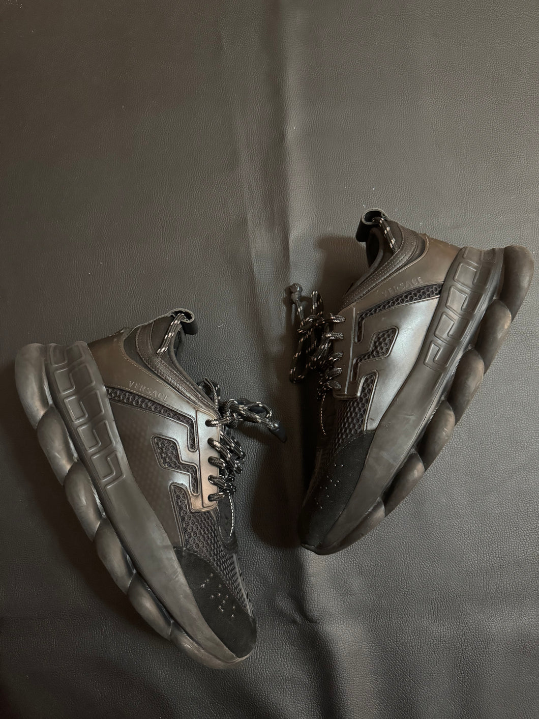 VERSACE CHAIN REACTION