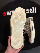 Load image into Gallery viewer, DIOR B23
