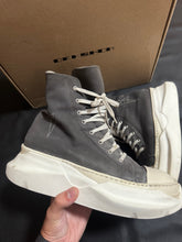 Load image into Gallery viewer, RICK OWENS ABSTRACT
