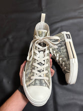 Load image into Gallery viewer, DIOR B23
