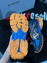 Load image into Gallery viewer, BALENCIAGA RUNNERS
