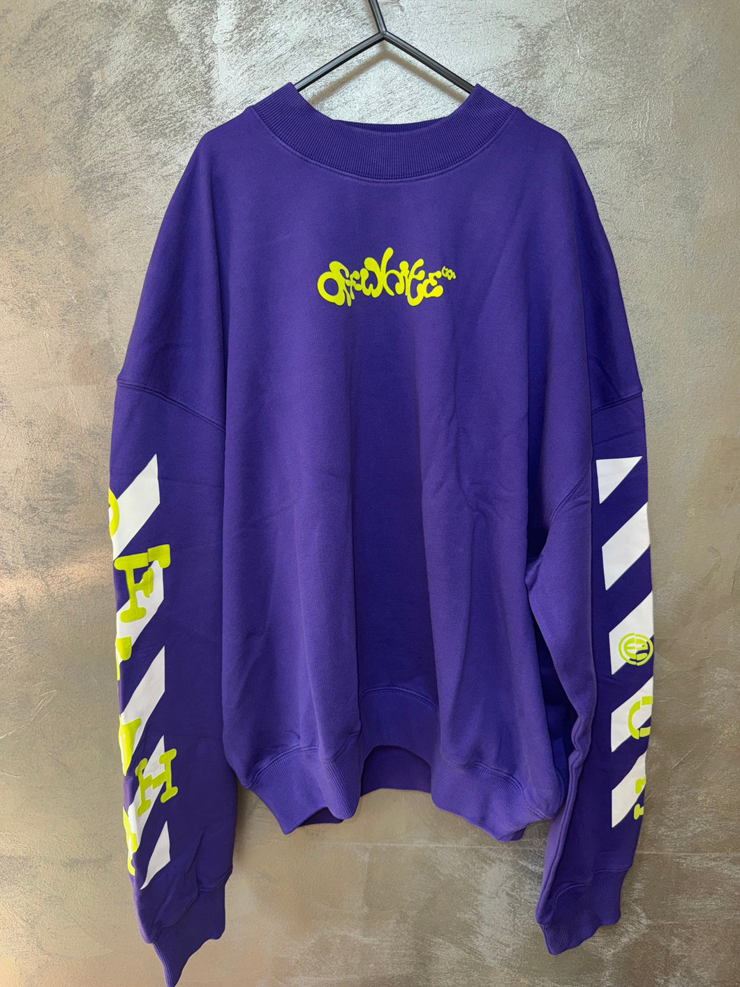 OFF-WHITE SWEATSHIRT