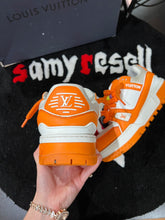 Load image into Gallery viewer, LOUIS VUITTON SNEAKERS
