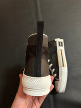 Load image into Gallery viewer, DIOR B23
