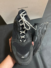Load image into Gallery viewer, BALENCIAGA TRIPLE S
