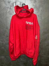 Load image into Gallery viewer, HERON PRESTON HOODIE
