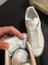 Load image into Gallery viewer, ALEXANDER MCQUEEN
